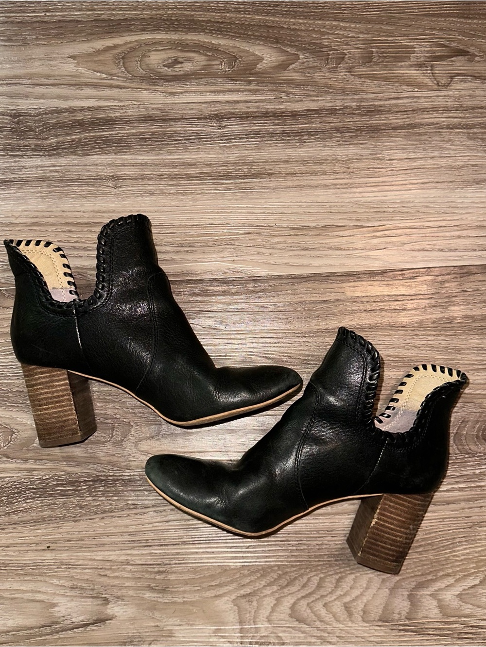 Lucky Brand Black Leather Block Heel Ankle Booties size 8 WORN SHOWN IN PICS!